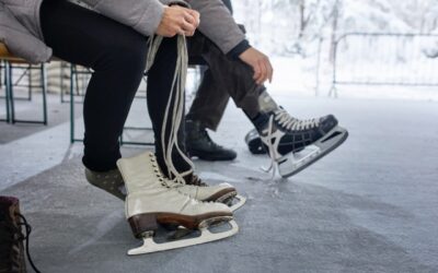 How to stay upright on ice: 5 balance physical therapy tips for winter safety